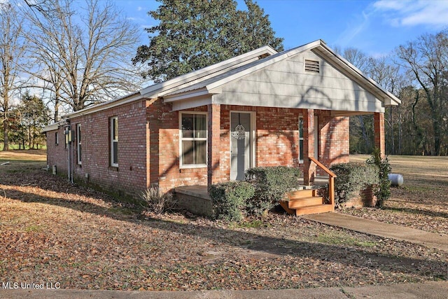 view of front of home with covered porch