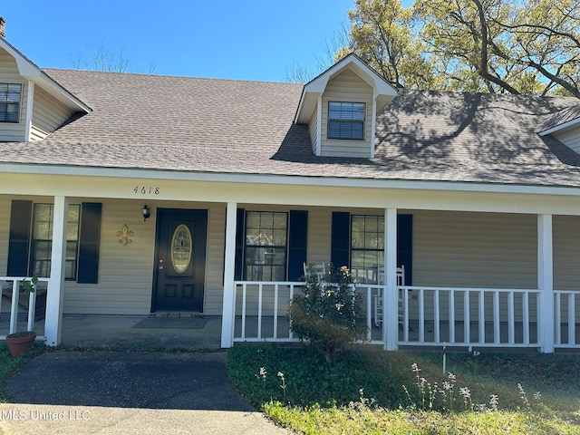 view of front of house with a porch