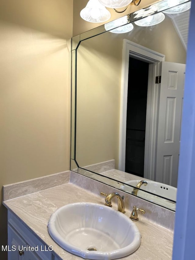 48 Fairway Dr, Natchez, MS 39120 - bathroom with vanity