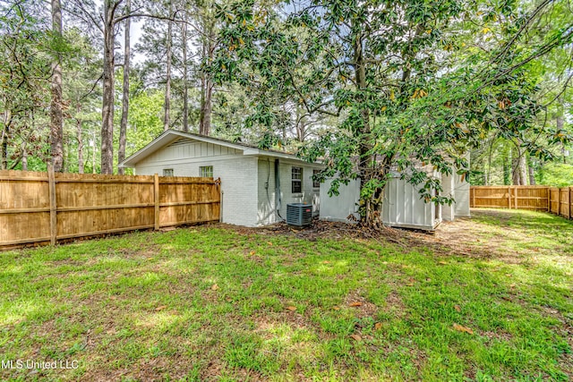 204 Turtle Creek Dr, Brandon, MS 39047 - back of property with brick siding and central AC unit