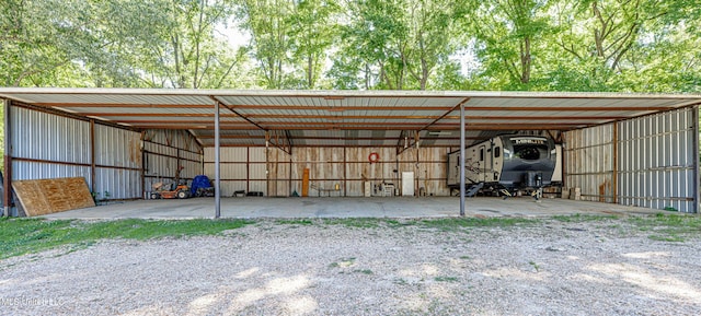 4005 Warriors Trl, Vicksburg, MS 39180 - view of pole building with a carport