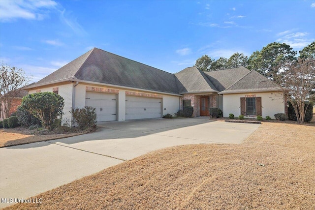 view of front of home featuring a garage