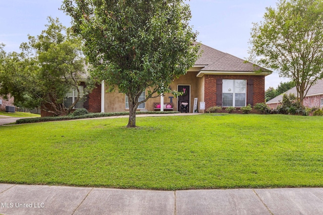 115 Deer Creek Cv, Madison, MS 39110 - view of front of property featuring a front lawn and roof with shingles
