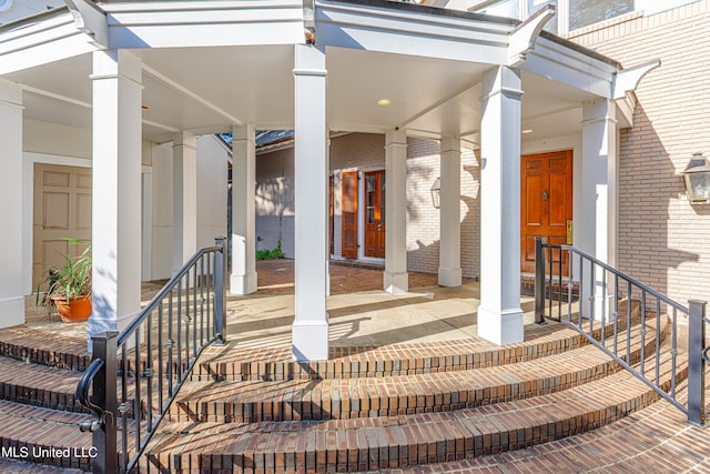 view of property entrance