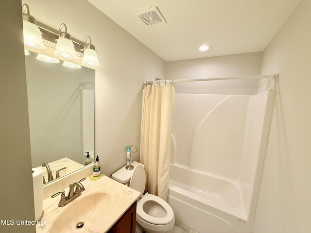 3020 Makenlee St, Southaven, MS 38672 - full bath featuring shower / tub combo, vanity, and toilet
