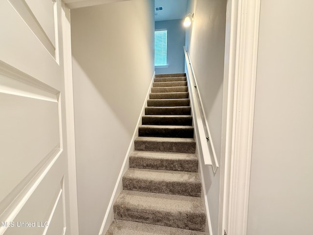 3020 Makenlee St, Southaven, MS 38672 - view of stairway