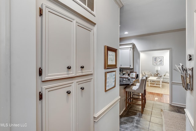 221 Boxwood Cir, Brandon, MS 39047 - corridor featuring tile patterned floors, ornamental molding, baseboards, and recessed lighting