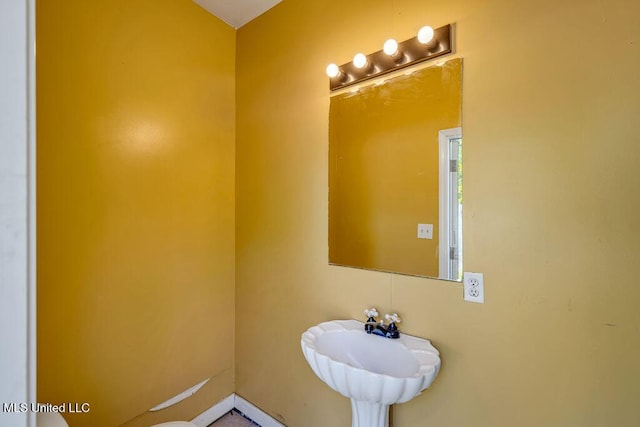 19 Poplar Cir, Gulfport, MS 39507 - view of bathroom