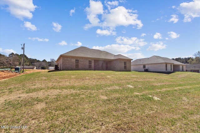 107 NE Adams Ave, Magee, MS 39111 - view of grassy yard