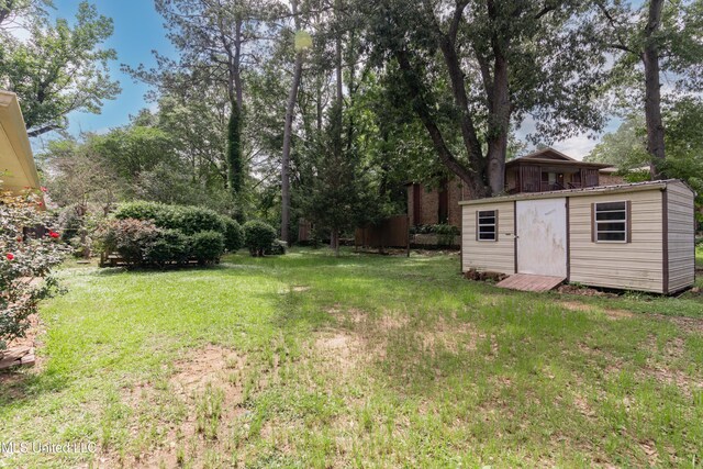 504 Hampton St, Clinton, MS 39056 - view of grassy yard