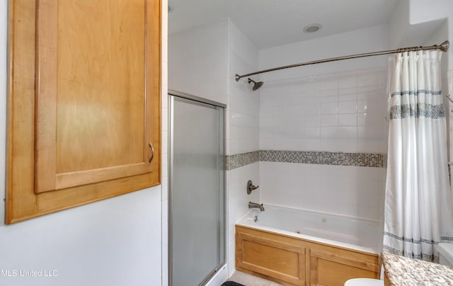 904 Northwood Cir, Brandon, MS 39047 - bathroom featuring shower / bath combo with shower curtain