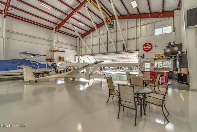 904 Northwood Cir, Brandon, MS 39047 - view of garage