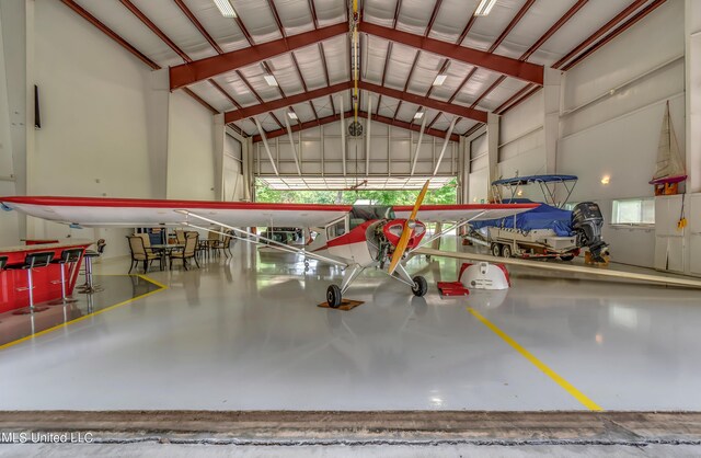 904 Northwood Cir, Brandon, MS 39047 - view of garage