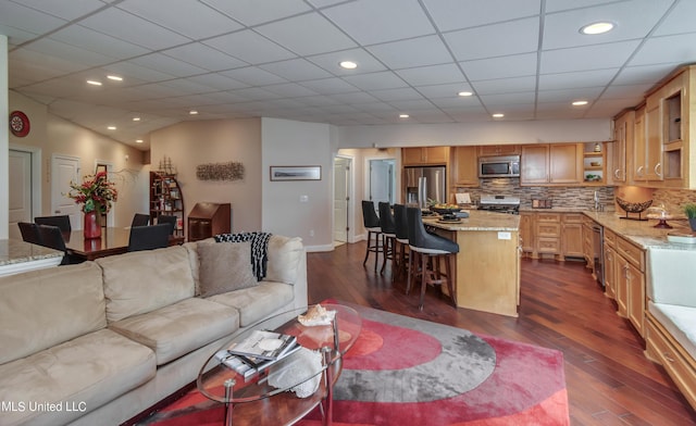 904 Northwood Cir, Brandon, MS 39047 - living area with baseboards, recessed lighting, and dark wood-type flooring