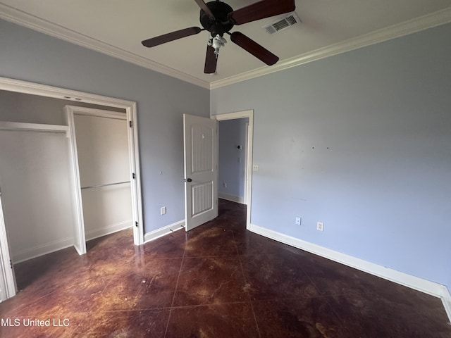 515 Belle Oak Pl, Brandon, MS 39042 - unfurnished bedroom featuring crown molding, baseboards, a closet, and a ceiling fan