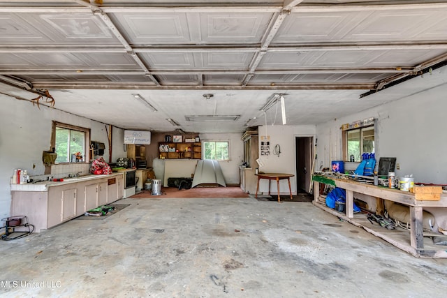 1597 Old Lake Rd, Brandon, MS 39042 - garage with a workshop area