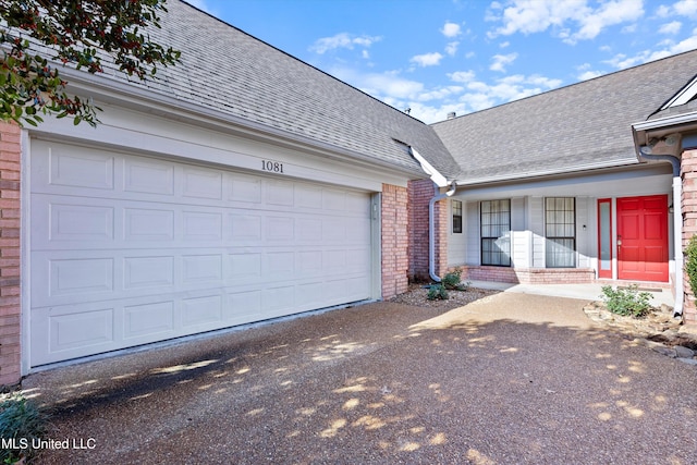 view of front facade with a garage