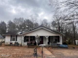 view of front of property with a porch