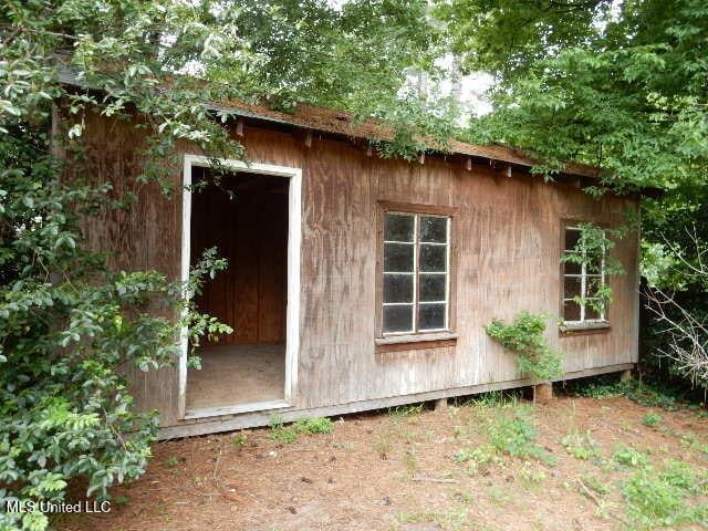 1510 Springridge Dr, Jackson, MS 39211 - view of outdoor structure