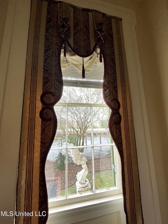 305 N Rankin St, Natchez, MS 39120 - view of interior details