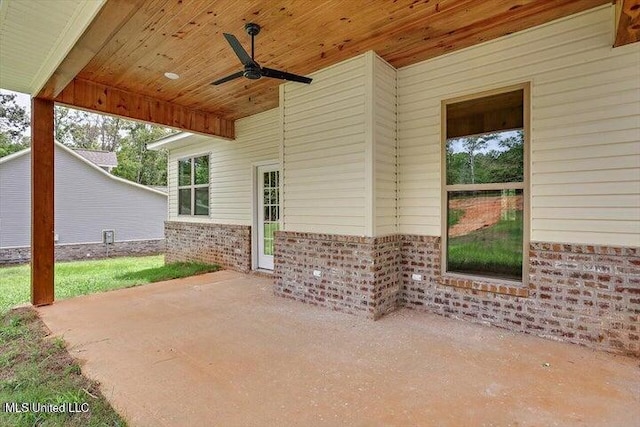 view of patio with ceiling fan