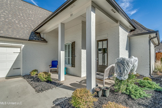 doorway to property with a porch