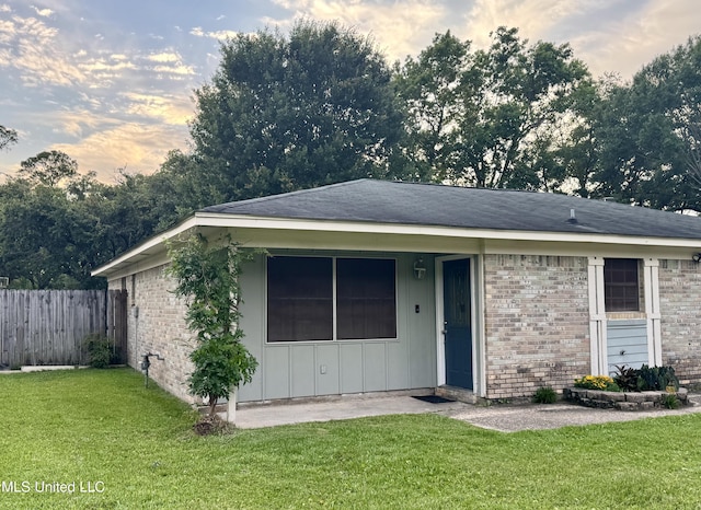 3607 Pentagon Dr, Pascagoula, MS 39581 - single story home with brick siding