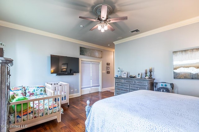 305 Creekbend Rd, Natchez, MS 39120 - bedroom featuring ornamental molding, wood finished floors, a closet, and a ceiling fan