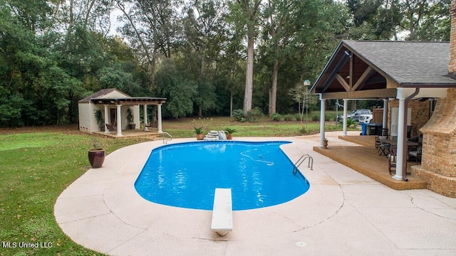 305 Creekbend Rd, Natchez, MS 39120 - outdoor pool featuring a gazebo, a diving board, a patio, a lawn, and view of wooded area