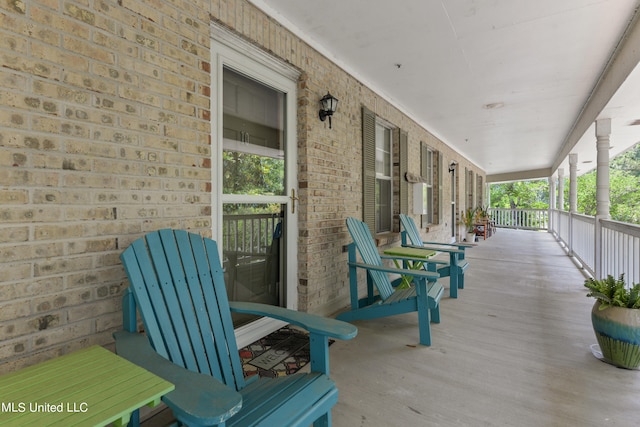 view of patio / terrace with covered porch