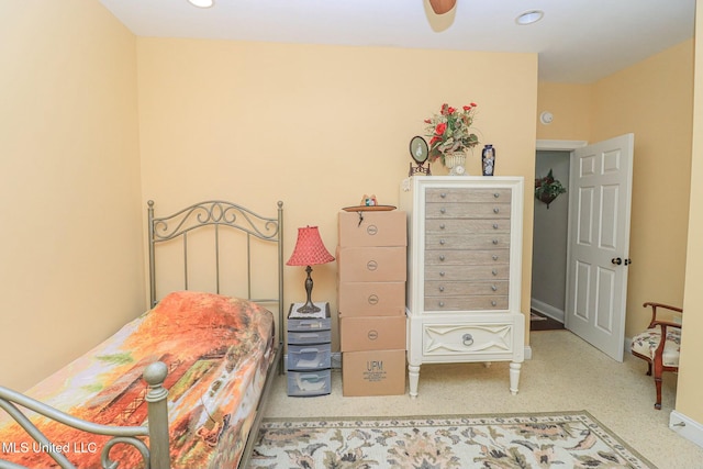 bedroom with ceiling fan