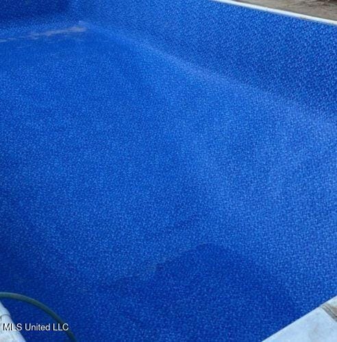 1431 Ranger Dr, Southaven, MS 38671 - view of swimming pool