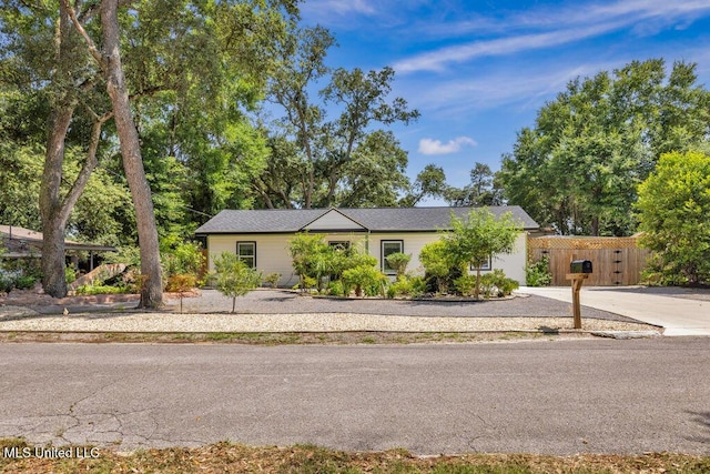 2085 Pat Ln, Biloxi, MS 39531 - view of front of house with driveway