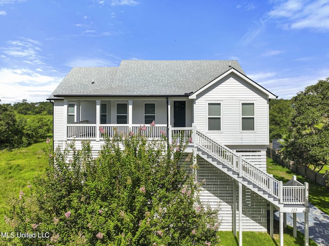 view of front of property featuring a porch