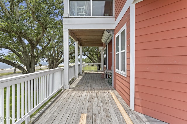 5200 W Beach Blvd, Gulfport, MS 39501 - view of deck