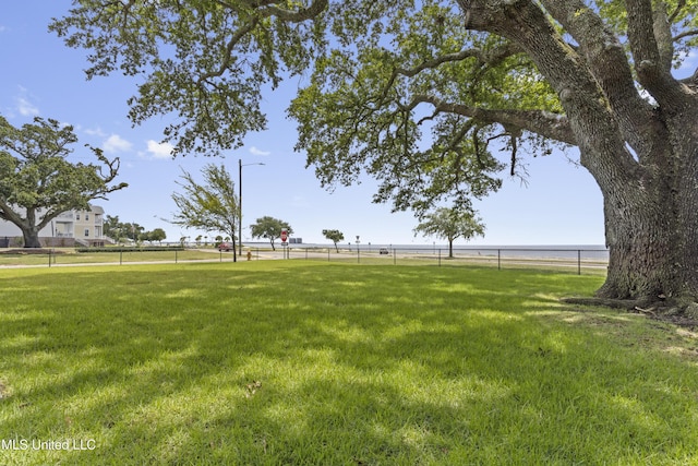 5200 W Beach Blvd, Gulfport, MS 39501 - view of yard