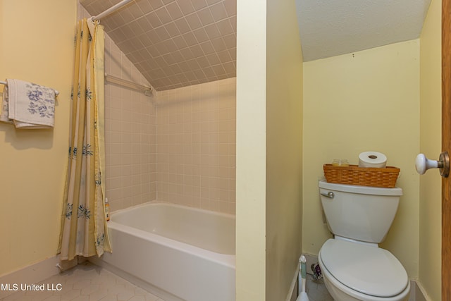 3775 Coker Rd, Madison, MS 39110 - bathroom featuring baseboards, toilet, shower / bath combo with shower curtain, tile patterned flooring, and lofted ceiling