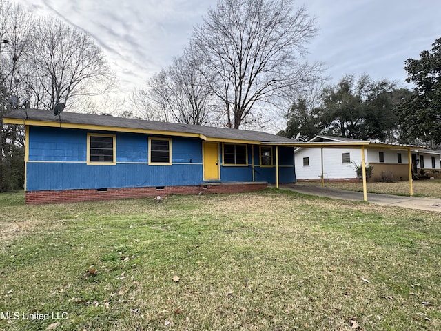 ranch-style house with crawl space, a carport, concrete driveway, and a front yard