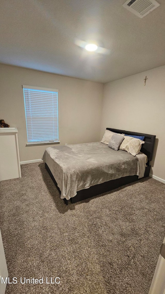 bedroom with carpet flooring