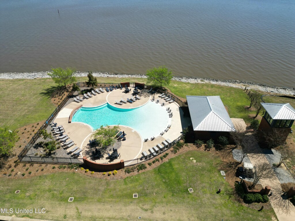 100 W Florida Blvd, Madison, MS 39110