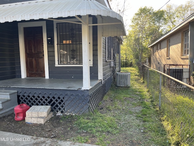 2115 Powers Ave, Jackson, MS 39213 - property entrance featuring a metal roof