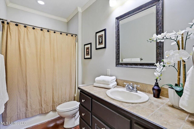 648 Westhill Rd, Brandon, MS 39042 - full bath with vanity, toilet, crown molding, and shower / bath combination with curtain