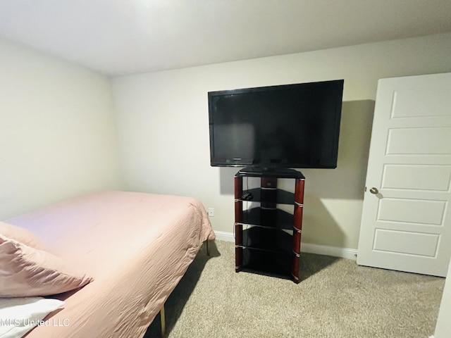 5438 Leeds Ln, Biloxi, MS 39532 - carpeted bedroom featuring baseboards