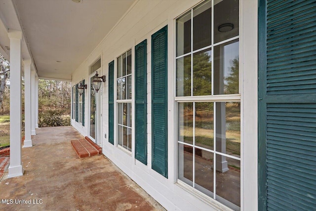 view of patio / terrace featuring covered porch