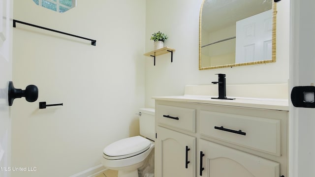 2595 Hunters Pointe Dr, Southaven, MS 38672 - bathroom with vanity and toilet