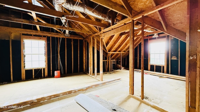 2595 Hunters Pointe Dr, Southaven, MS 38672 - view of attic