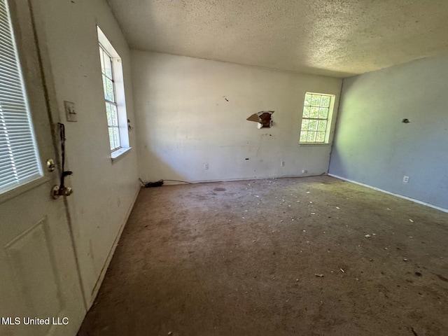 908 Wabash Ave, Vicksburg, MS 39183 - interior space featuring a textured ceiling