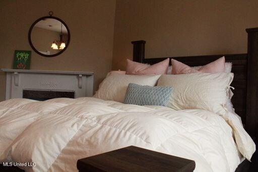 1116 Main St, Natchez, MS 39120 - view of bedroom