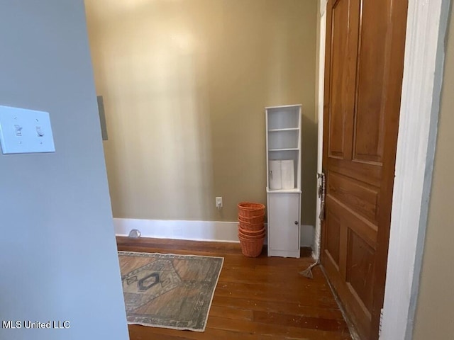 1116 Main St, Natchez, MS 39120 - hall featuring hardwood / wood-style floors and baseboards