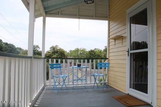 1116 Main St, Natchez, MS 39120 - view of balcony